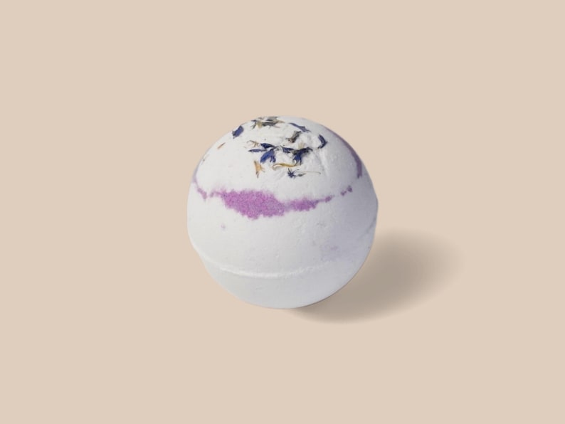 Vegan Bath Bombs | Essential Oil Scents | Spa Gift Set for Her | Bath Bomb Gift Lavender Eucalyptus