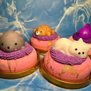 Pink Bubble Buddies Bath Bomb