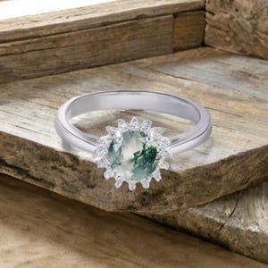 Round cut green moss agate engagement ring rose gold art deco cluster leaf nature inspired bridal promise wedding ring set women