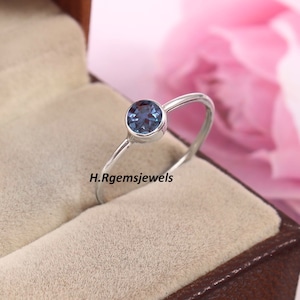 Alexandrite Ring, Round Cut Alexandrite Ring, Personalised ring for women, Delicate Ring, Engagement ring, Simple ring, Proposal ring