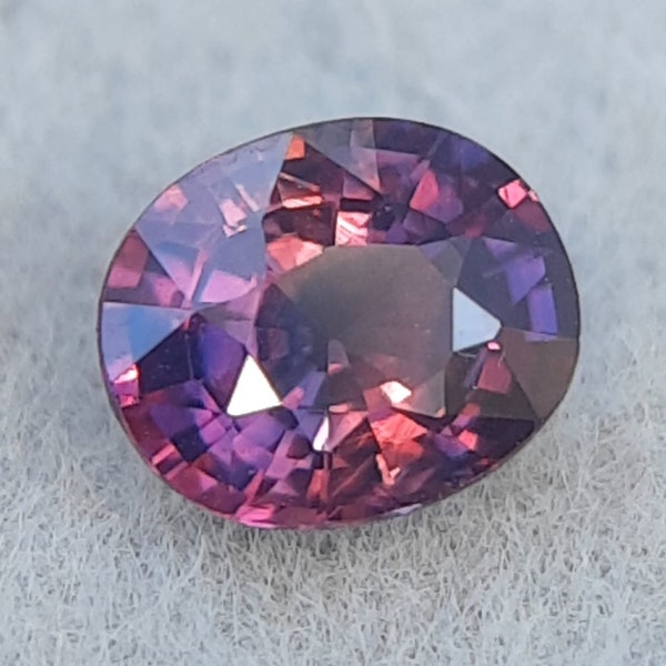 0.60 carat bi color sapphire - Pink purple sapphire for womens ring - purple sapphire - Loose sapphire - Purple sapphire ring