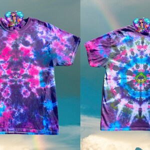 Galaxy Burst Tie Dye T-shirt (Medium)