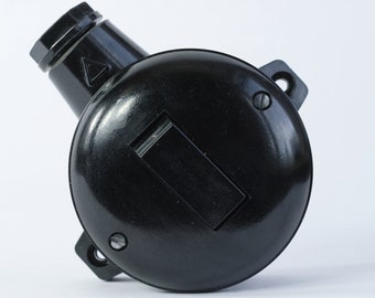Vintage Bakelit Lichtschalter | Runder schwarzer industrieller Lichtschalter | Antike sowjetische UdSSR-Beleuchtung, oberflächenmontierter Wippschalter