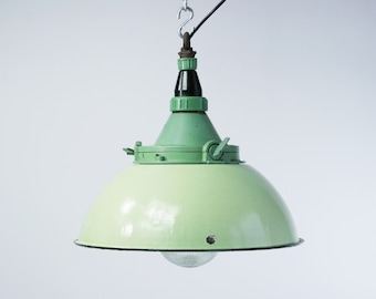 Lampada industriale vintage con paralume smaltato / lampada a sospensione verde sovietica URSS / lampadario industriale a soffitto con paralume lampada industriale