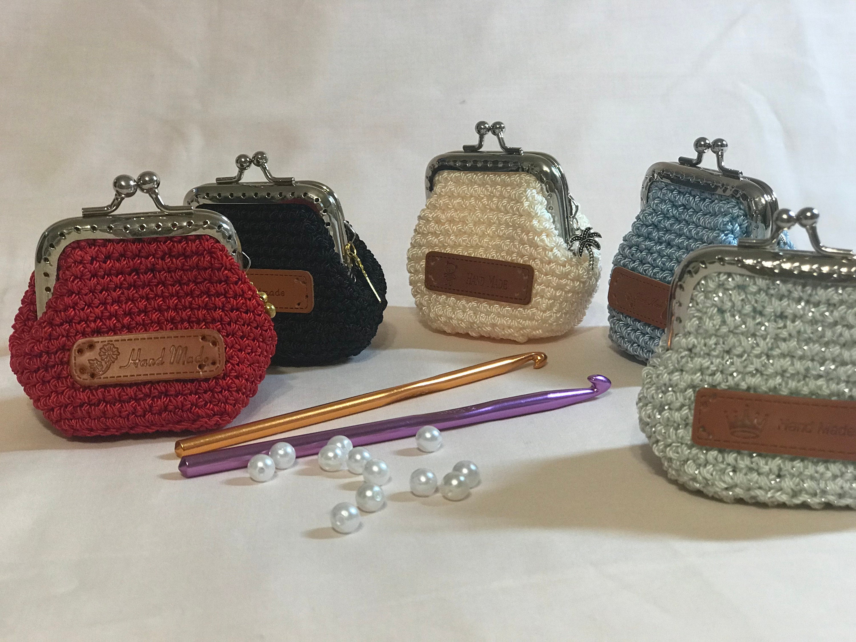 thumbnail image 2 of Gray Embroidered Coin Purse With Kiss-Lock Closure - Retro Style Small Wallet By Lock & Lock 2 of 6