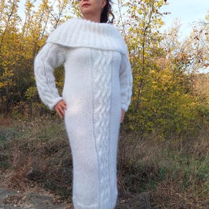 Dickes Mohair Kleid mit Großem Rollkragen Zopfmuster Chunky Pulli Kleid Mohair Pullover