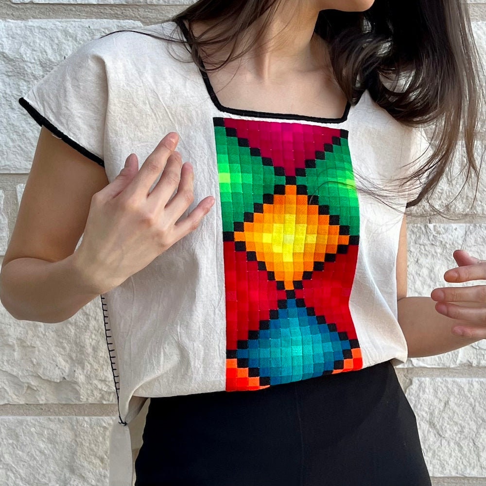 + Colors Kleding Dameskleding Tops & T-shirts Blouses Ch'ol Modern Geometric Huipil Blouse 