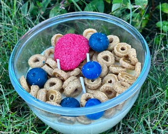 Berry O’s Cereal Candle | Fruity Dessert Candle | Sweet Berry Scent | Realistic Food Candle | Cute Aesthetic Decor Gift