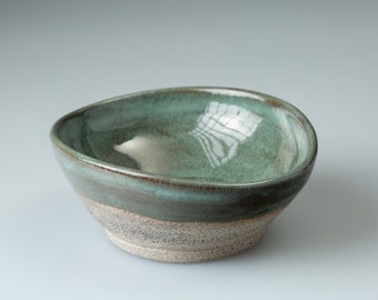 Altered grey/green stoneware bowl 11cm