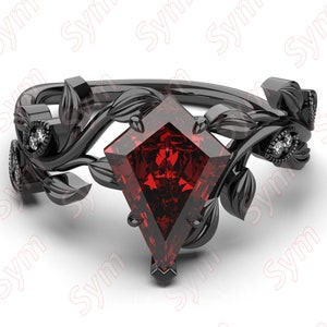 Red Garnet Vintage Art deco Wedding Ring, Red Garnet Black Gold Ring, Garnet Leaf Ring, Antique Garnet Engagement Gold Ring, Red Stone Ring