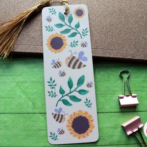 Bee & Sunflower Bookmark - Bee Bookmark - Sunflower Bookmark - Bee Lover Gifts - Sunflowers - Book Lover Gifts - Handmade Bookmark