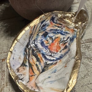 LSU-Themed Oyster Shell Ornament-Mike the Tiger 1