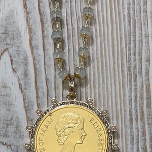 Gold Queen Elizabeth II Coin Pendant Necklace – Cream Rosary Bead Chain | Royal Replica Jewelry