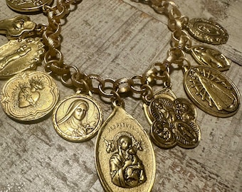 Massives All Saints Charm-Armband