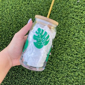 Monstera Tumbler, Boho Tumbler, Monstera Cup, Beer Glass Can, Monstera Glass Tumbler, Aesthetic Glass Cup, Aesthetic Tumbler, Monstera.