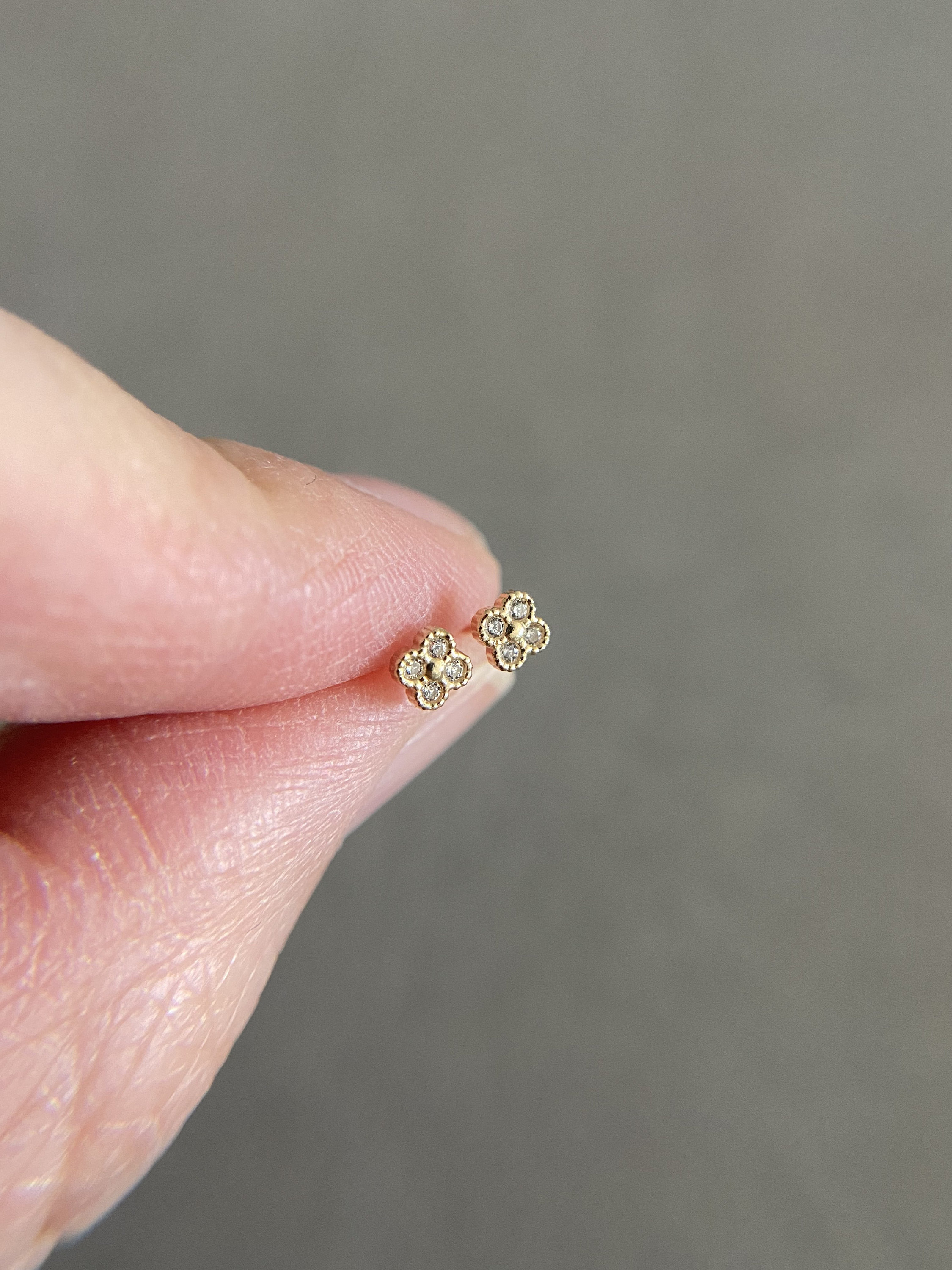 10K Solid Gold/ Tiny CZ 4 Leaf Flower Stud Earrings - 10K