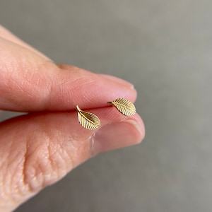 10K Solid Gold/ Tiny Leaf Stud Earrings - 10K Solid Gold