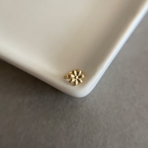 10K Solid Gold/Flower Earring, Cartilage Earring, 2nd hole earring, Targus Hoop, Piercing Hoop, Helix Huggie - 10K Solid Gold