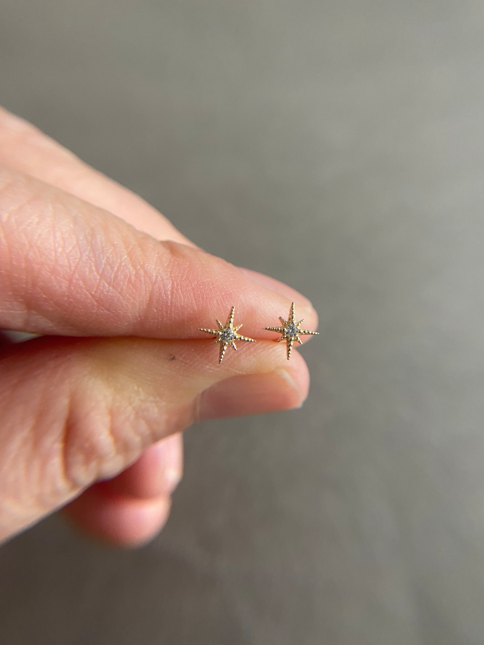 10K Solid Gold/ Tiny Shooting Star Stud Earrings - 10K Solid Gold - Etsy