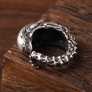 999 Sterling Silver Alien Ring Alien Lover Gift Space Lover jewelry Handmade Silver Ring Punk Ring, Xenomorph Ring Venom-Inspired Jewelry