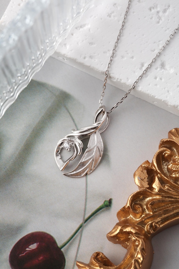 925 STERLING SILVER Rakan And Xayah Necklaces, League of Legends Jewelry, Gift for Couple, Friendship Necklaces, Custom Engraved Necklace