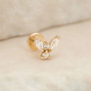 14K Solid Gold Marquise Moissanite Süßwasser Perle Stud Tragus, Helix, Conch, Lobe, Knorpel Intern gefädelter Piercing-Ohrring 16G / 18G