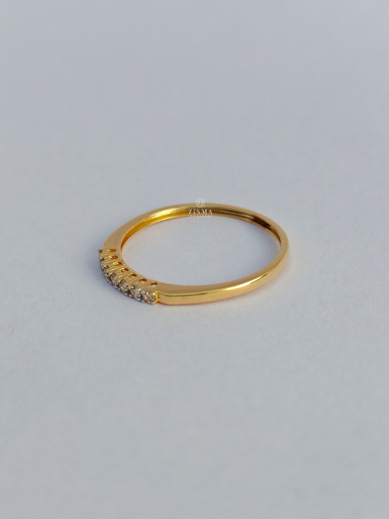 Dainty 14k Gold Diamond Eternity Band, Minimalist Wedding Ring - Etsy