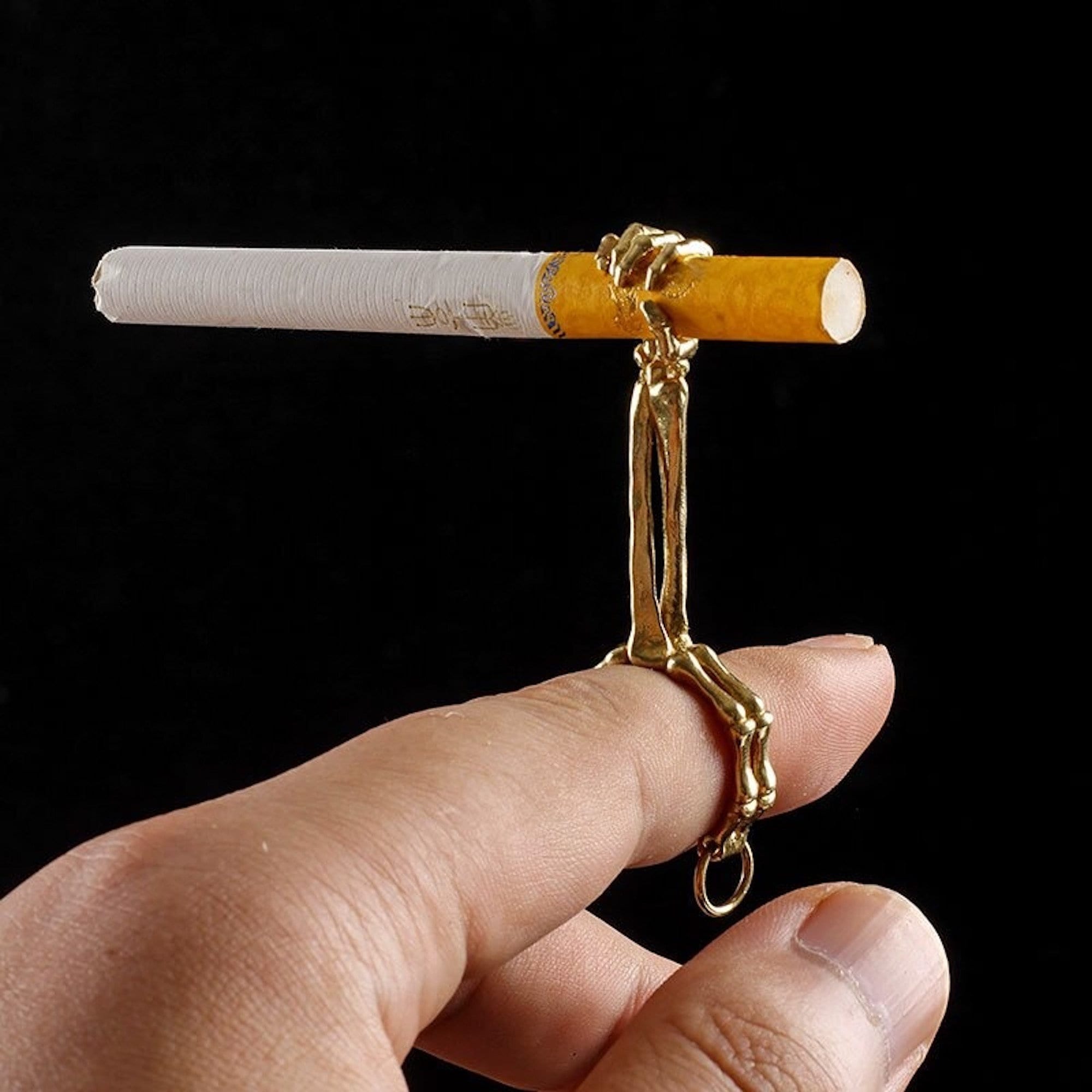 HEALLILY Cigarette Holder Ring Skeleton Hand Ring Finger Holder