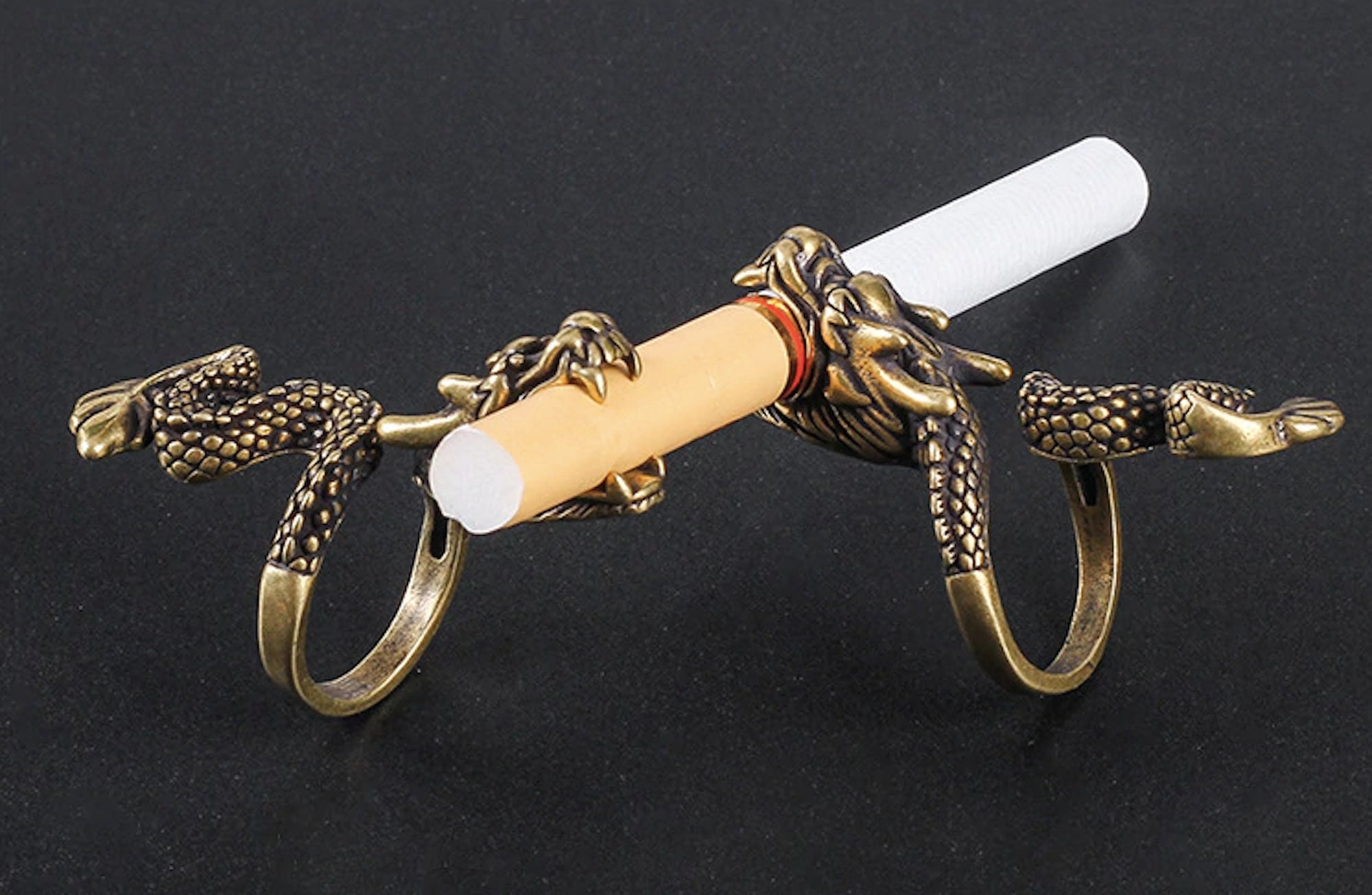 1pc Zinc Alloy Fashionable & Personalized Dragon Shaped Cigarette Holder  Ring Suitable For Men's Daily Wear
