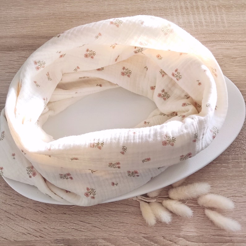 GOTS organic cotton summer snood Fleurs roses