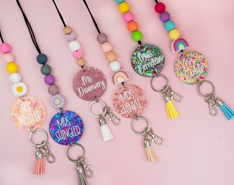 Cordón con purpurina arcoíris - Cordón personalizado para llaves o credencial - Cordón con cuentas - Cordón para profesor con nombre - Cordón brillante para profesor