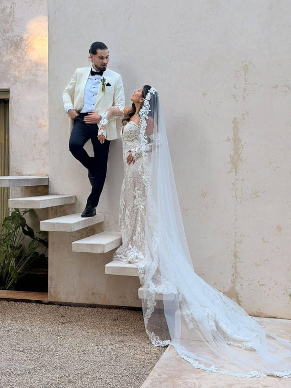 Vintage White Bridal Veil And Gloves Vintage Christina Wu Lace Covered Full Length White Wedding  main image 2