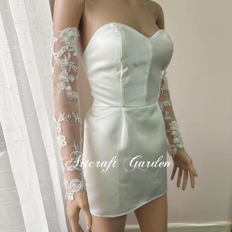 customized bridal gloves