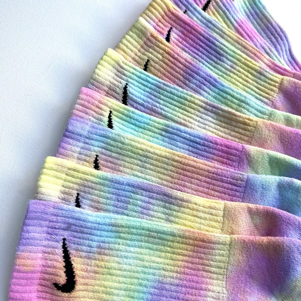 Nike Tie Dye Pastel Socks Size Large (UK 8-11) NEW