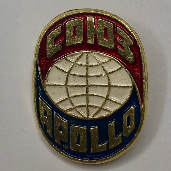 Soviet/US Apollo-Soyuz International Space Station Pin