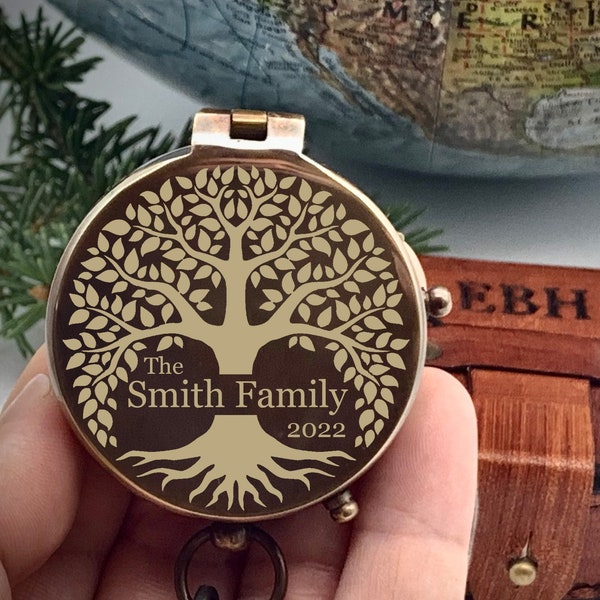 Personalized Family Christmas Gift, Family Tree Gift Compass, Gift for Dad, Life Tree Engraved Compass, Gift for Grandchild, Gift for Family