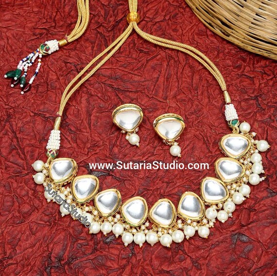 Simple yet Chic Kundan Jewellery Pearl Kundan Necklace White