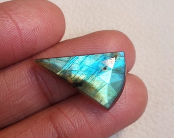 Oval Shape Labradorite Cabochon Mughal Carving Multi Flashy Carving Labradorite Gemstone Size 21*31*9mm Weight 49Cts Jewelry Gemstone