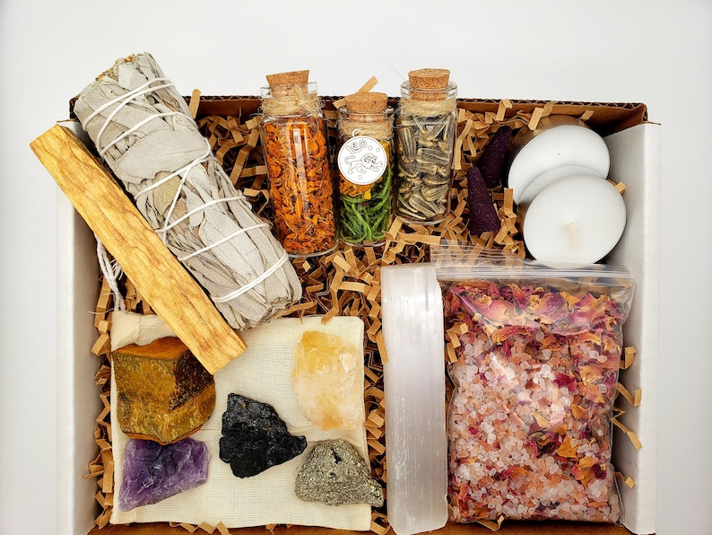 Zodiac Astrology Leo Gift Set Includes Crystals Bath Salts Etsy