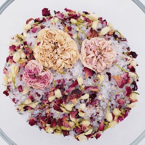 Aphrodite The Goddess of Love Bath Salts / Ritual Bath / Tea Bath / Milk Bath