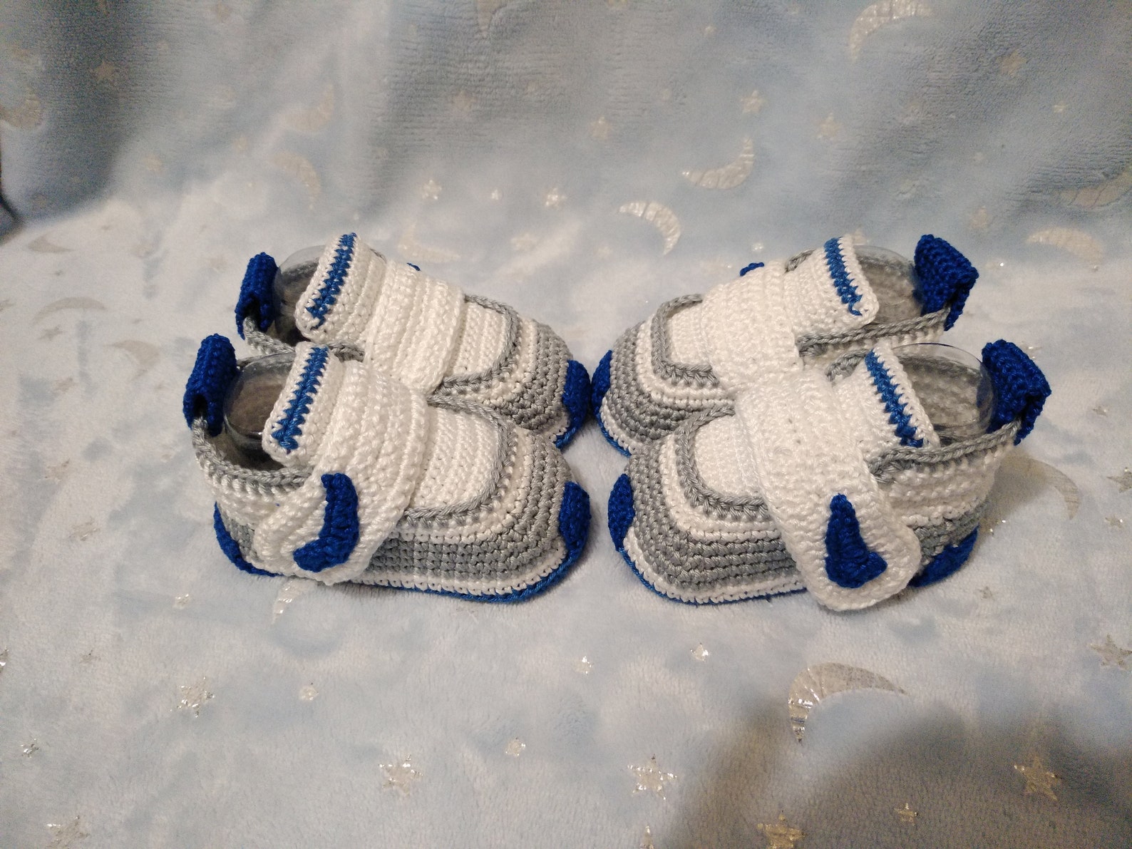 knitted nike baby shoes