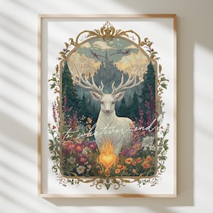 Könnte beinhalten: Gerahmter Kunstdruck mit einem weißen Hirsch mit großem Geweih, der in einem Blumenfeld steht. Das Kunstwerk hat einen Vintage-Stil, mit einer Burg im Hintergrund und dem Text "to whatever end."