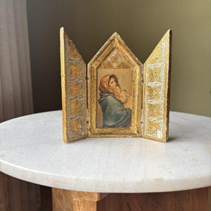 Italian Florentine Triptych Ferruzzi Print Madonna And Child Gold Gilt Wood Art