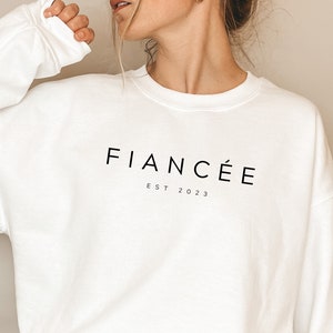 Just Engaged Sweatshirt, Just Engaged Geschenke, frisch verlobt, Verlobungsgeschenke für die Braut, zukünftige Frau, Mrs Sweatshirt, Geschenke für eine Braut