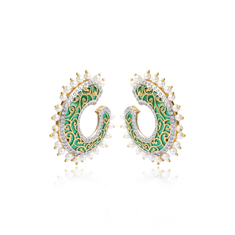Meena pearl earrings