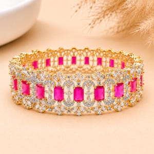 Indiska armband med rubin och CZ | Armbandsset i Bollywood-stil med 22 karat guldplätering | Bröllopshängen | Statementsmycken | Gåva till kvinnor