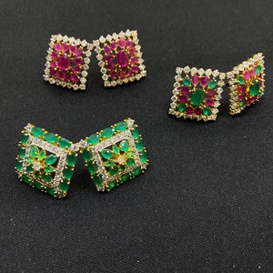 ハンドメイドのルビーエメラルドスタッドイヤリング：22Kゴールドメッキ