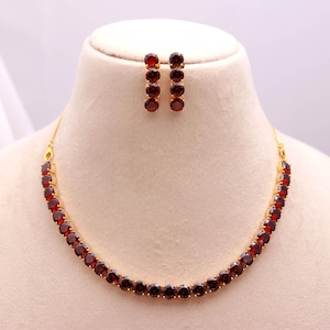 22K Vergoldete Halsketten-Set mit Granat | Traditionelles Edelstein Schmuck Set | Elegantes Geschenk für Sie Tennis-Halskette