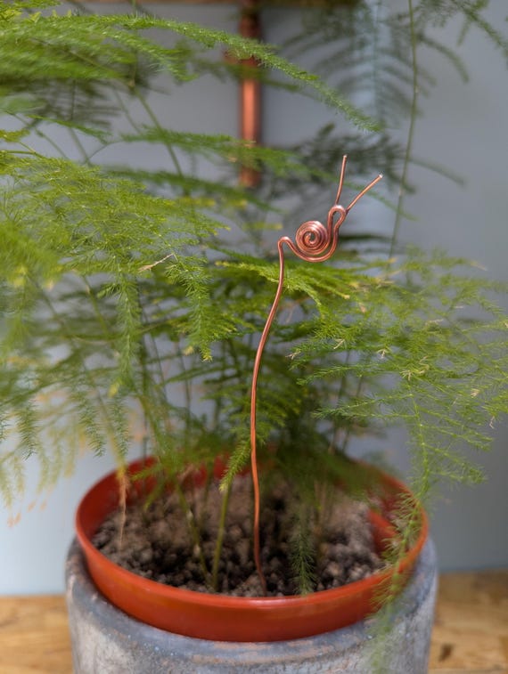 copper wire snail | plant pot decoration | plant stake | plant pot friend | plant lover gift idea | indoor plant decoration