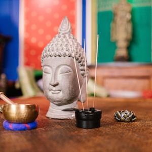 SINGING BOWL, Premium Tibetan Hand beaten SOUND bowl for  Meditation, Healing, yoga & Sound therapy